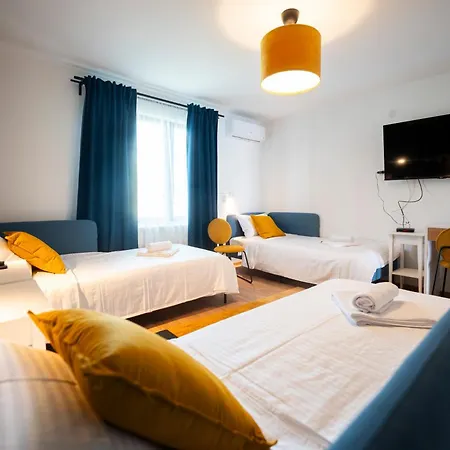 Bed & Breakfast Cozy Nook - Free Private Parking Novi Sad