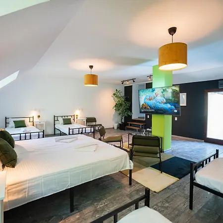 Cozy Nook - Free Private Parking B&B *